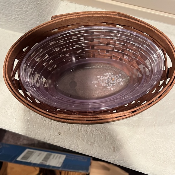 Longaberger small basket with liner - Picture 2 of 4